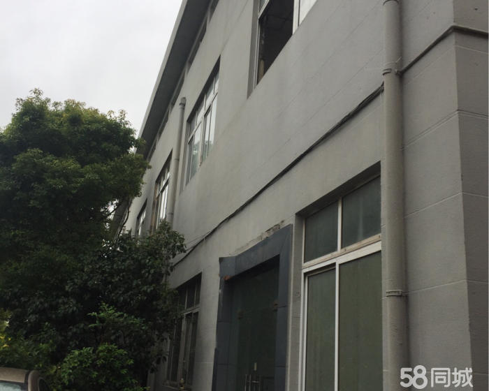 (出租) 三楼有货梯适合做仓库，明亮，欢迎洽谈。